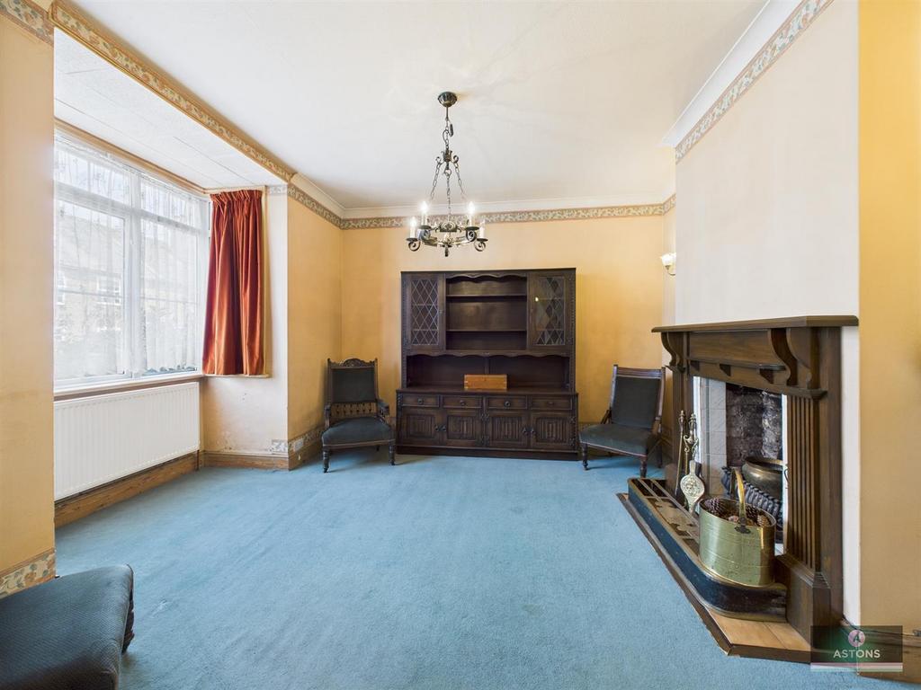 CAM02202 G0-PR0634-STILL003.jpg