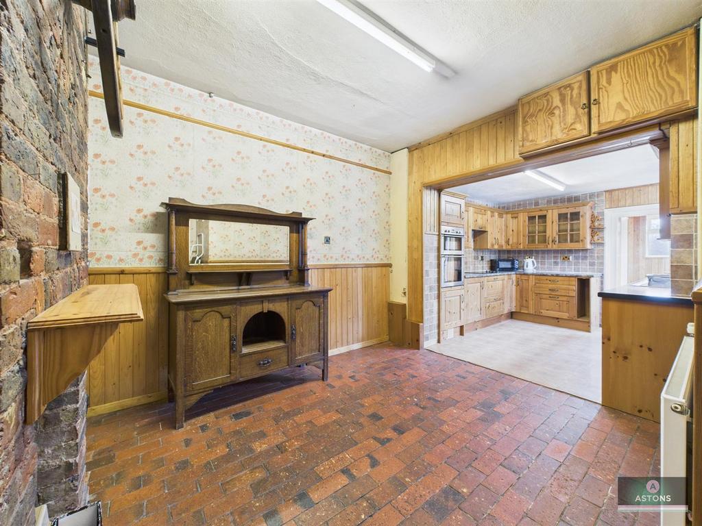 CAM02202 G0-PR0634-STILL009.jpg