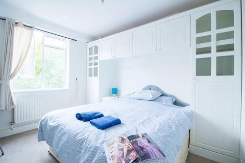 2 bedroom ground floor flat to rent, Culver House, Princeton Street, London WC1R
