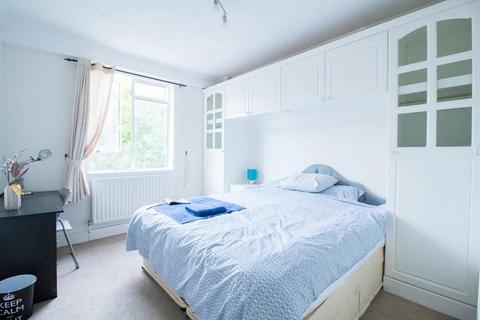 2 bedroom ground floor flat to rent, Culver House, Princeton Street, London WC1R