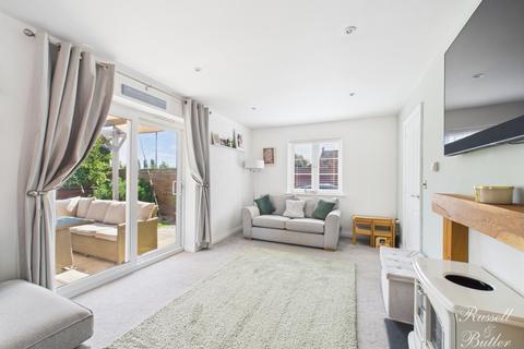 14a Hayes Road, Deanshanger, Milton Keynes, MK19 6HW