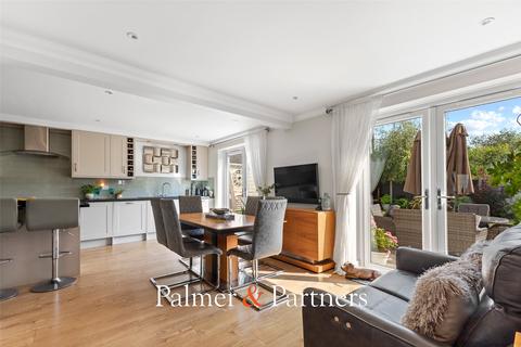 Kezel Clacton Road, Elmstead, Colchester, CO7 7AA