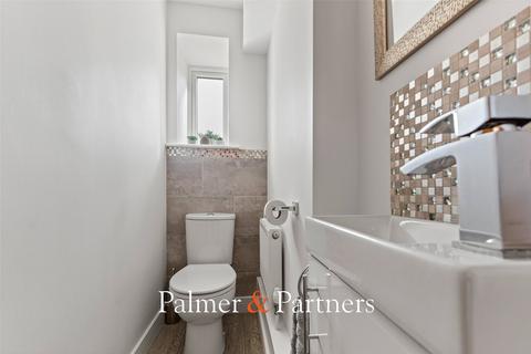 Kezel Clacton Road, Elmstead, Colchester, CO7 7AA