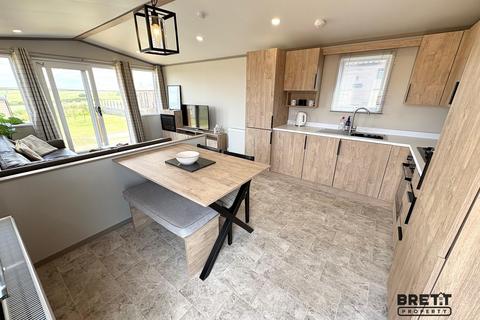 2 bedroom mobile home for sale, Little Haven Retreat, Hasguard Cross, Little Haven , Haverfordwest, Pembrokeshire. SA62 3SJ