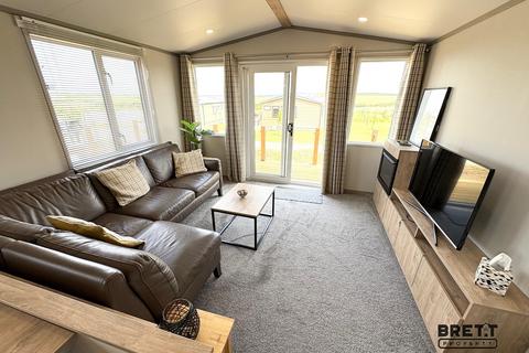 2 bedroom mobile home for sale, Little Haven Retreat, Hasguard Cross, Little Haven , Haverfordwest, Pembrokeshire. SA62 3SJ