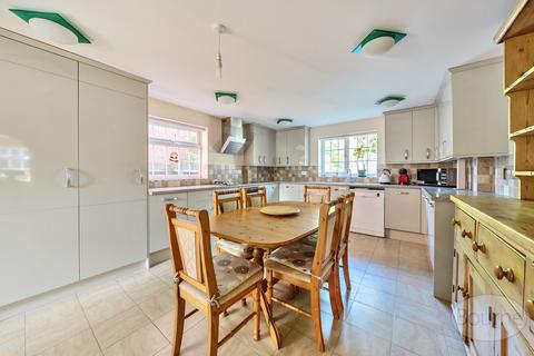 undefined, The Hatches, Farnham, Surrey, GU9