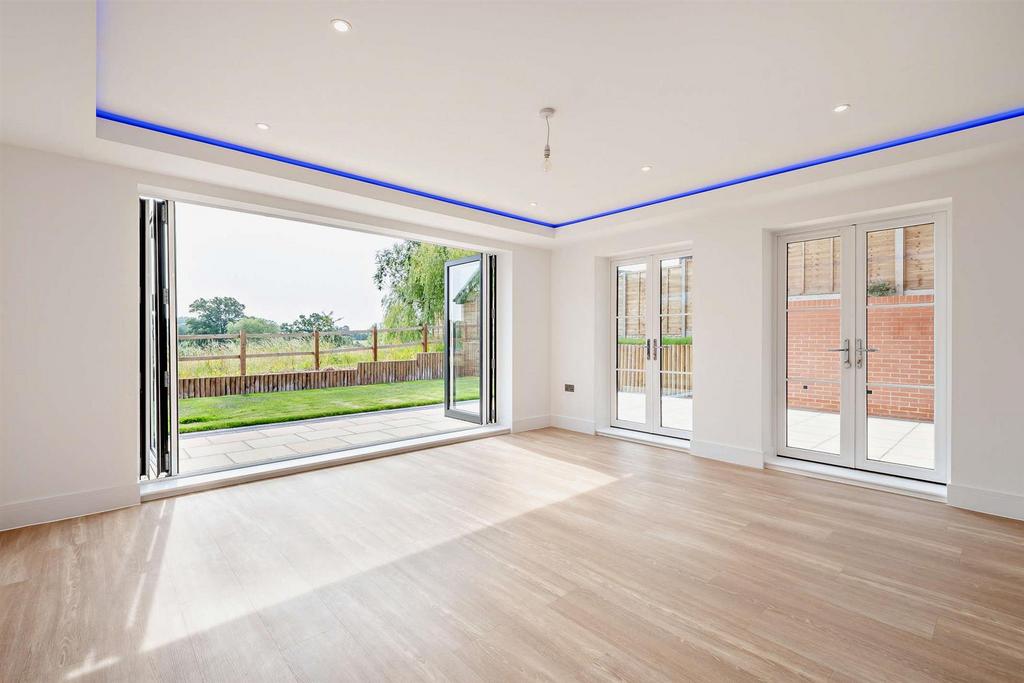8651678-interior18-800.jpg