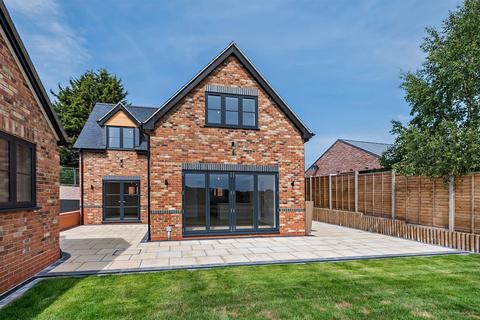 1, Wells Cottage, Wootton Wawen, B95