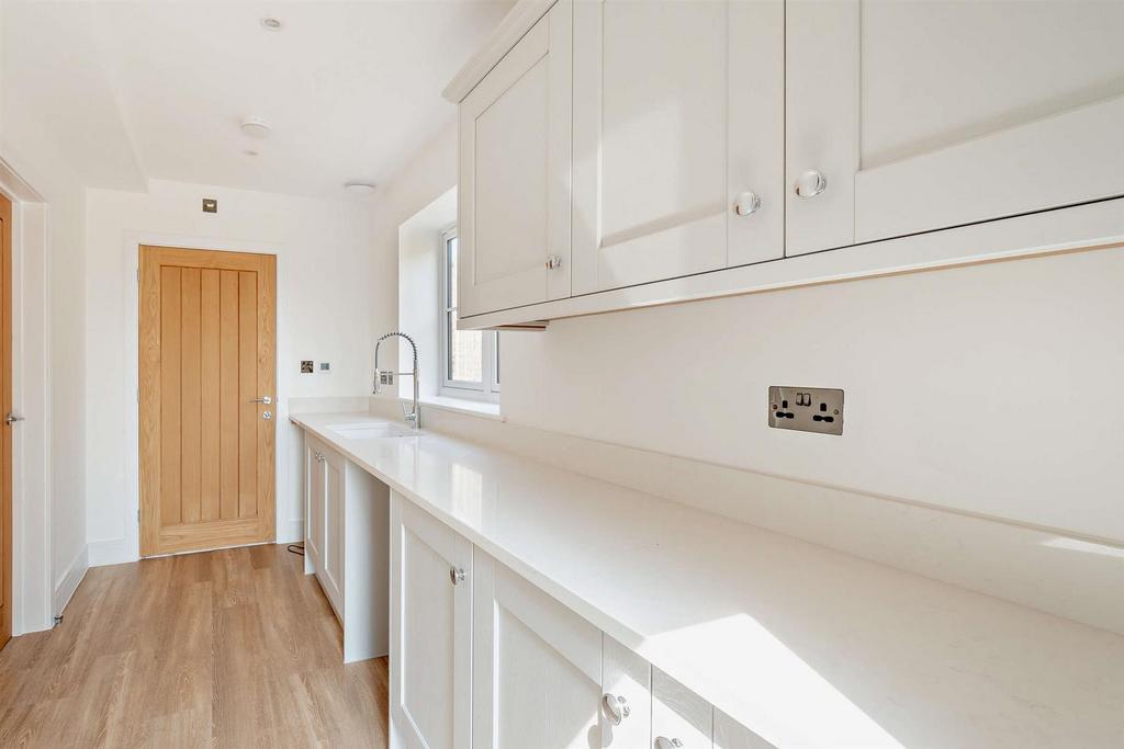 8651678-interior64-800.jpg
