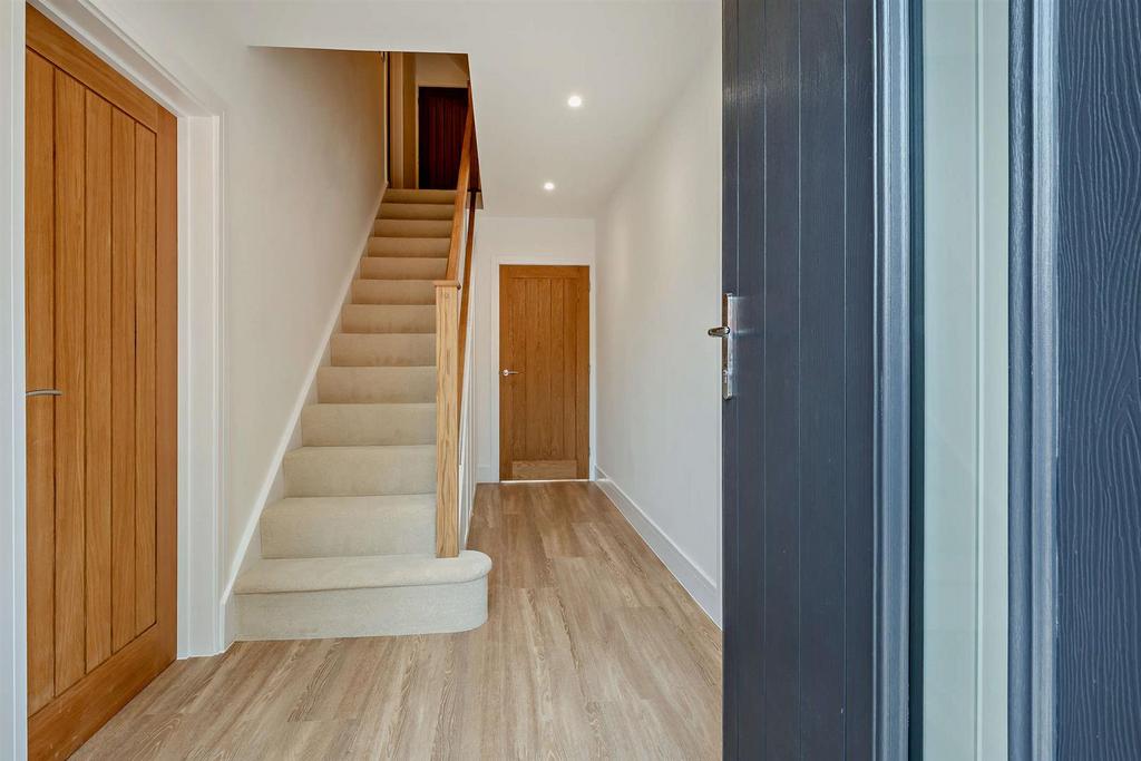 8651678-interior50-800.jpg