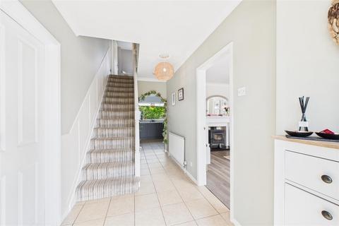 32 Ashworth Close, Newark, NG24 2LJ