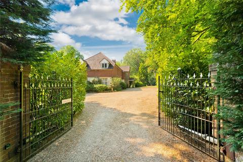 5 bedroom detached house for sale, Rodona Road, St George's Hill, KT13