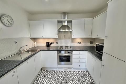 2 bedroom apartment for sale, Newshaw Lane, Hadfield, Glossop