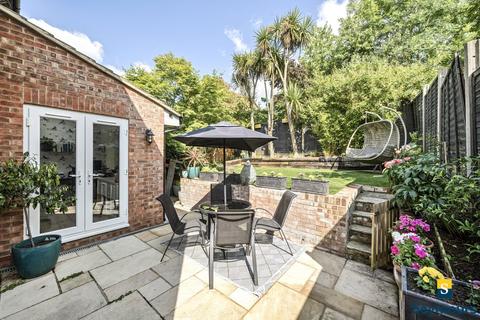 3 bedroom semi-detached house for sale, Speedwell Close, Guildford GU4