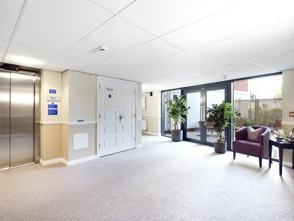 Communal Lift