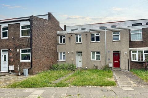 16 Myrtle Road, Romford, RM3 8XS
