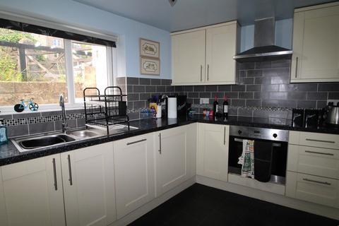 2 Brook Row, Oakworth, Keighley, BD22 0EA