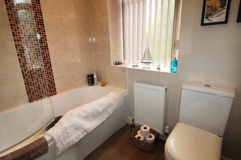 2 Brook Row, Oakworth, Keighley, BD22 0EA