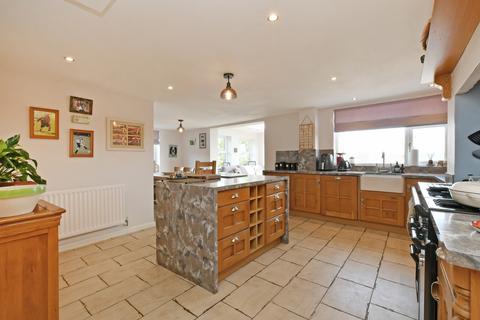 4 bedroom semi-detached house for sale, Hallowes Drive, Dronfield, Derbyshire, S18