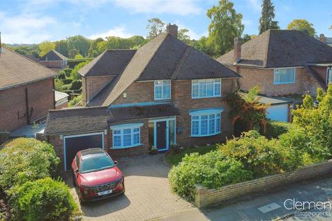 20 Crofts Path, Hemel Hempstead, HP3 8HB