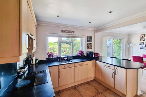 20 Crofts Path, Hemel Hempstead, HP3 8HB