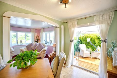 2 bedroom park home for sale, Lower Road, East Farleigh, ME15
