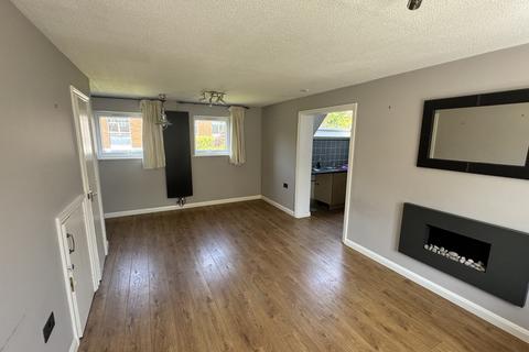 2 bedroom duplex to rent, Lorne Road, Prenton,