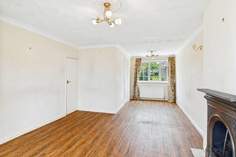 3 bedroom semi-detached house for sale, Bexhill Close, Pontefract
