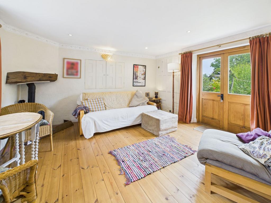 Guest Room / Snug