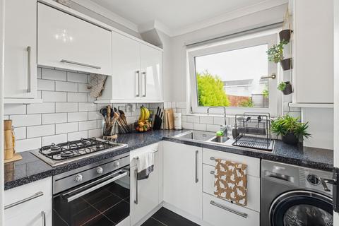 23 Cleekim Drive, Edinburgh, EH15 3QP