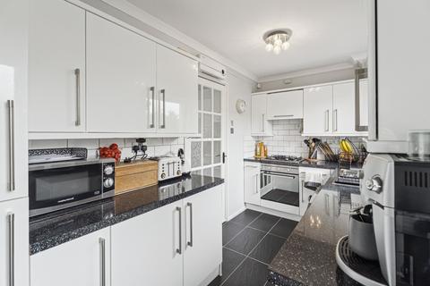 23 Cleekim Drive, Edinburgh, EH15 3QP