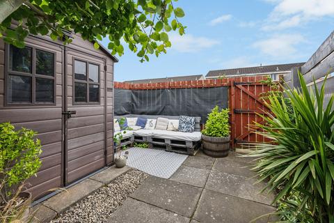 23 Cleekim Drive, Edinburgh, EH15 3QP