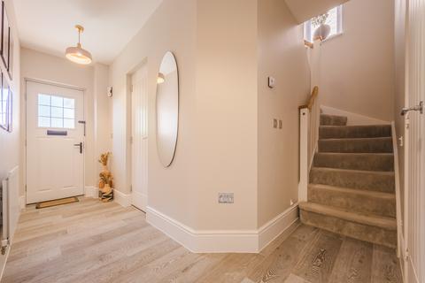7 Biddestone Avenue, Coate, Swindon, SN3 6DE