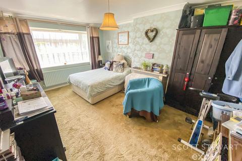 2 bedroom semi-detached bungalow for sale, Glebe Road, Huntingdon PE28