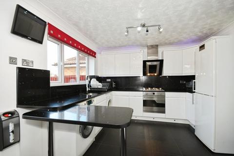 undefined, Standish Gardens, Shirecliffe, S5