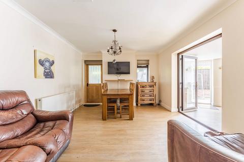 20 Catchpole Walk, Dickleburgh, Diss, IP21 4NX
