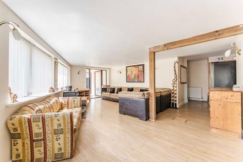 20 Catchpole Walk, Dickleburgh, Diss, IP21 4NX