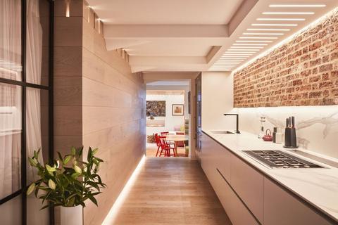3 bedroom flat for sale, Gloucester Terrace, Bayswater, London