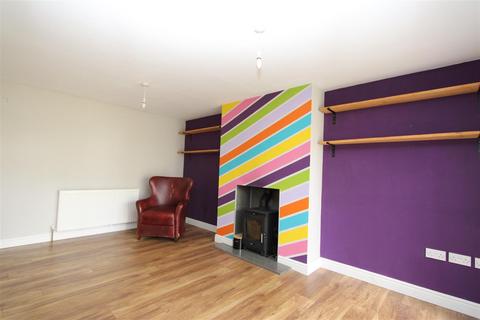 2 bedroom semi-detached bungalow to rent, Westfield Lane, Wrose, Shipley