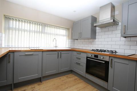 2 bedroom semi-detached bungalow to rent, Westfield Lane, Wrose, Shipley