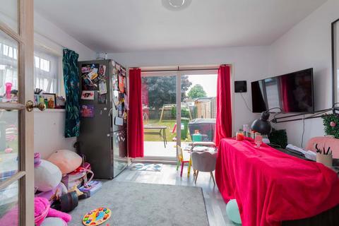 undefined, Bowyer Drive, Cippenham SL1