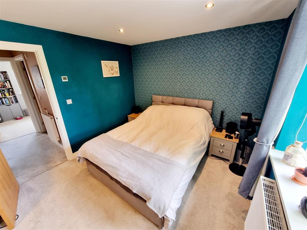 Bed 1.1.jpg