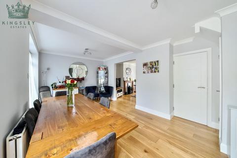 6 bedroom semi-detached house for sale, The Garth, Abbots Langley, WD5