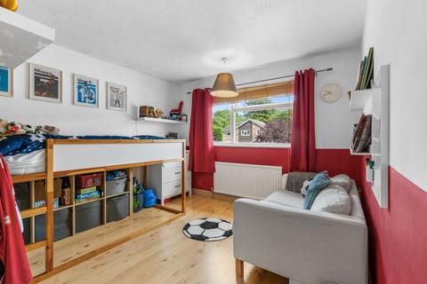 6 Dennett Close, Warwick, CV34 5HF