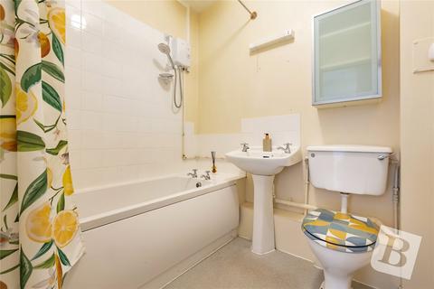 1 bedroom apartment for sale, Logan Mews, Romford, RM1