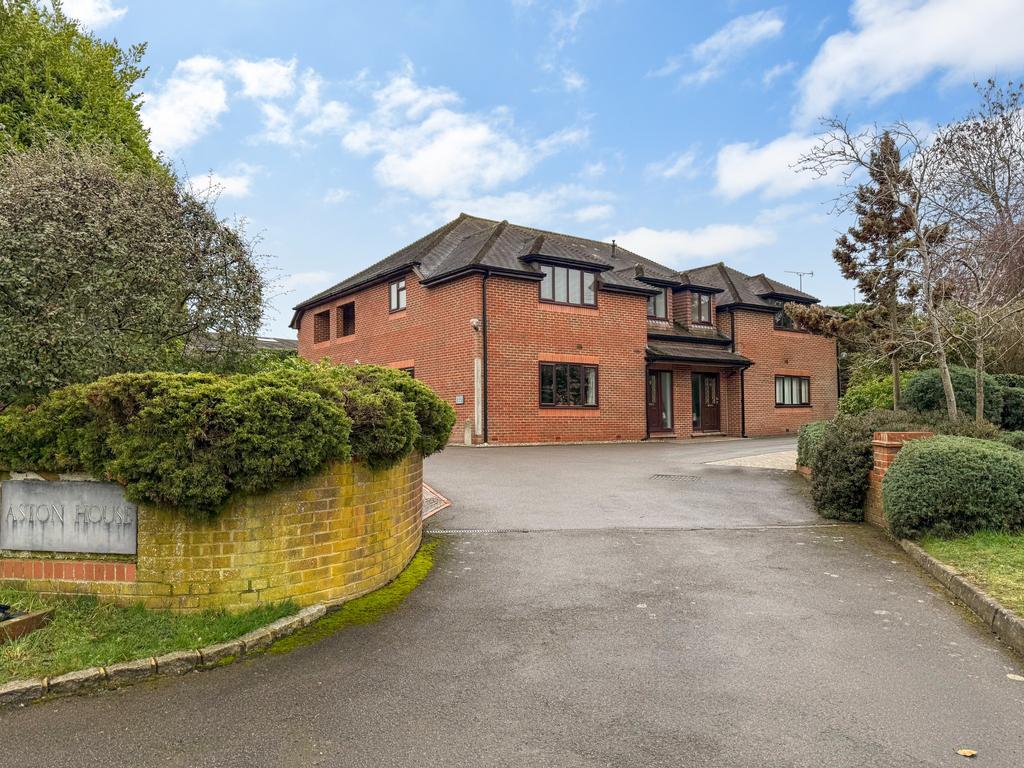 RIPLEY 1 bed maisonette for sale - £220,000