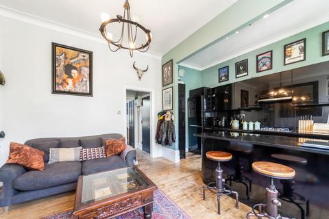 23b Woodland Road, London, SE19 1NS