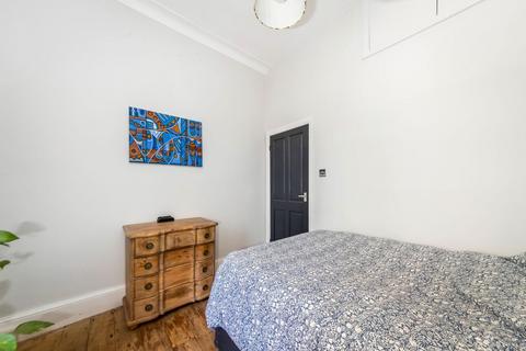 23b Woodland Road, London, SE19 1NS