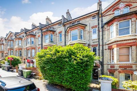 23b Woodland Road, London, SE19 1NS