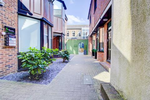 Office to rent, Lower Kings Rd Berkhamsted HP4 2AF